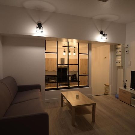 Cosy Appartement Hyper Centre Ville Avec Cour + Patio Auxerre Exterior photo